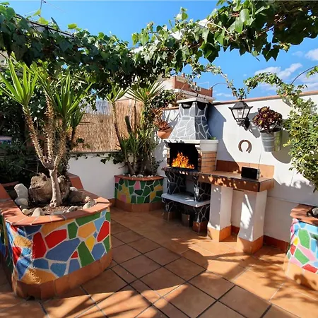 Attic Terrace Bcn, Near Airport & Cruise Port 3*