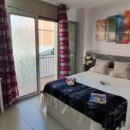 Apartahotel Airport-BCN, Atico, Terraza Privada&Barbacoa 3*